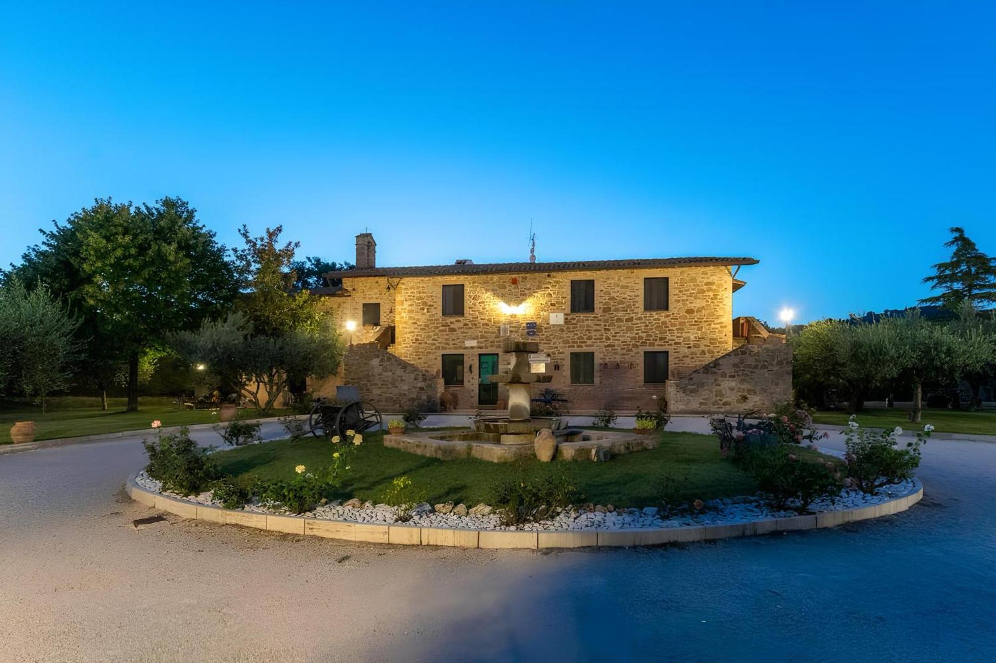 Santa Maria Degli Ancillotti Guest House Petrignano Екстериор снимка