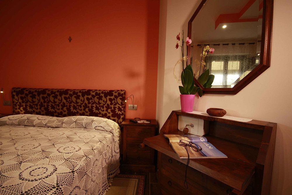 Santa Maria Degli Ancillotti Guest House Petrignano Екстериор снимка