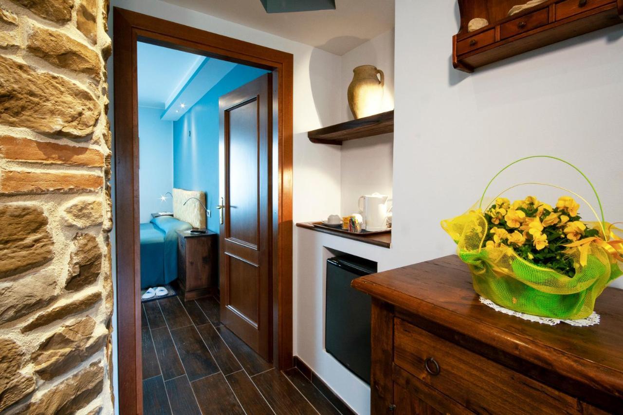 Santa Maria Degli Ancillotti Guest House Petrignano Екстериор снимка